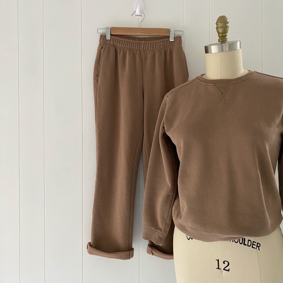 Vintage Sweaters - Vintage Two-Piece Sweatpants Sweatshirt Set